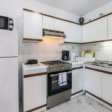 아파트 2 Bedroom In 풀라