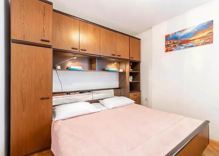 2 Bedroom In Lejlighed *