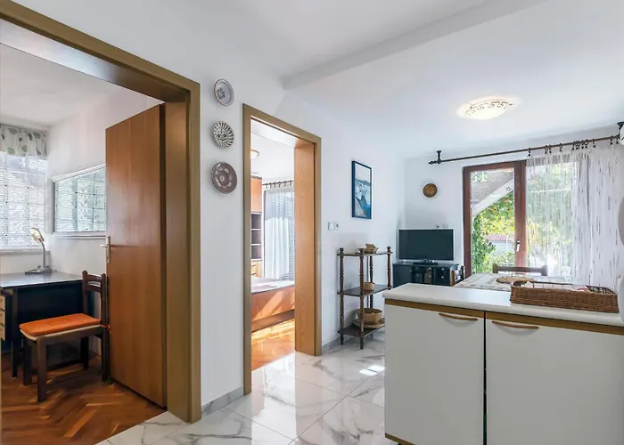 2 Bedroom In Lägenhet *